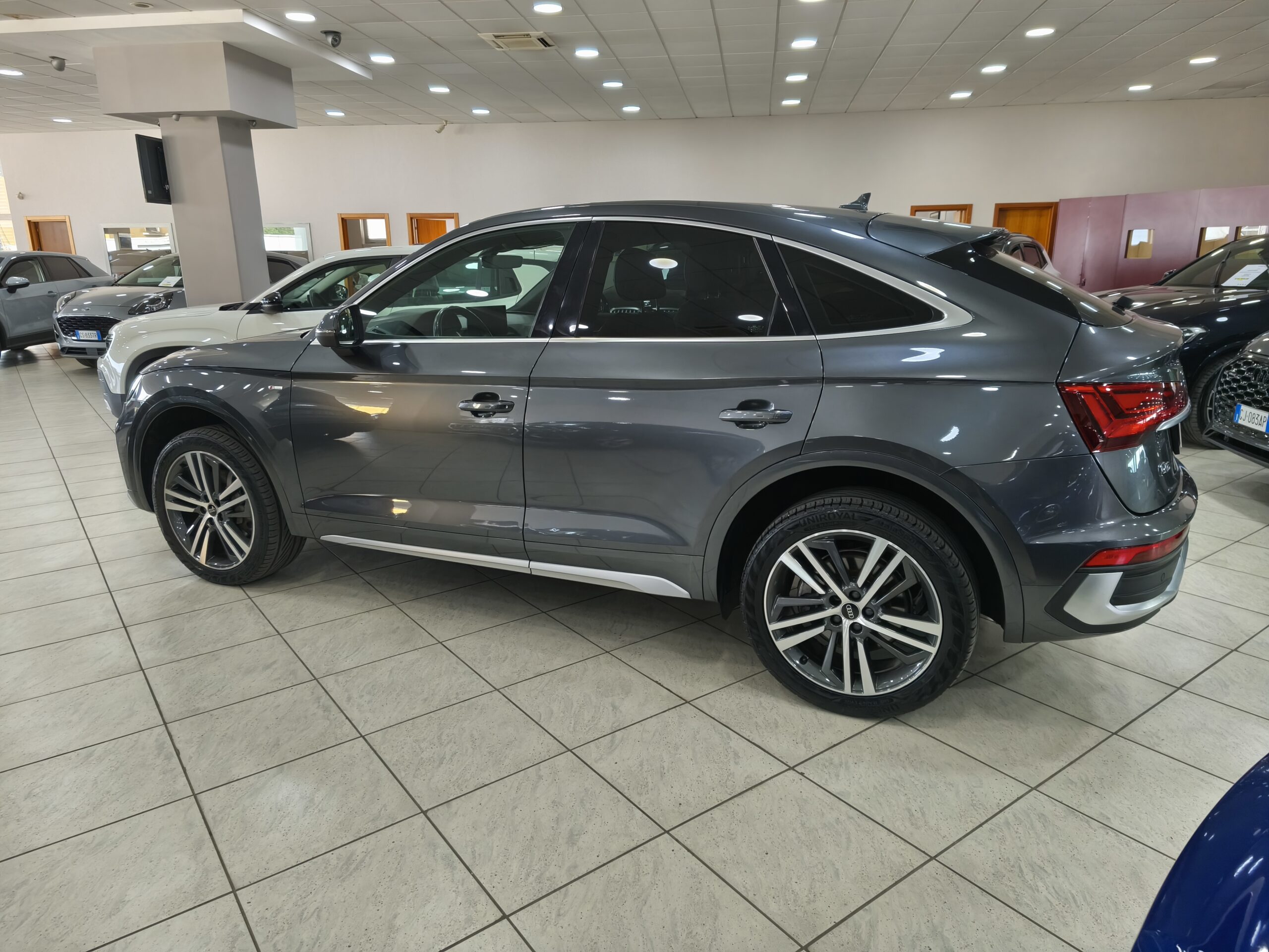 Audi Q5 SB 40 MHEV S Tronic S Line Plus Quattro - immagine 5