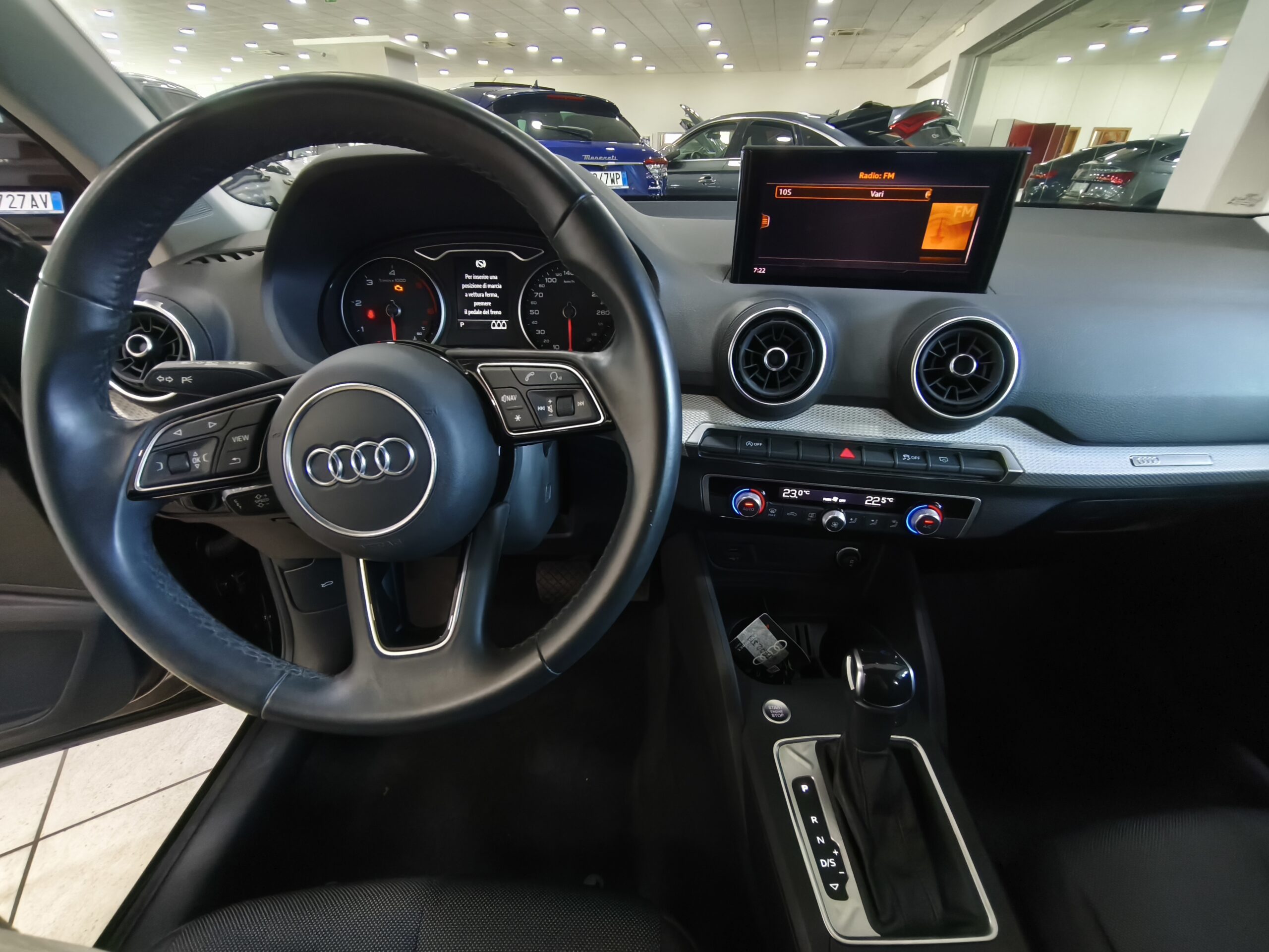 Audi Q2 30 TDI STronic Admired - immagine 7