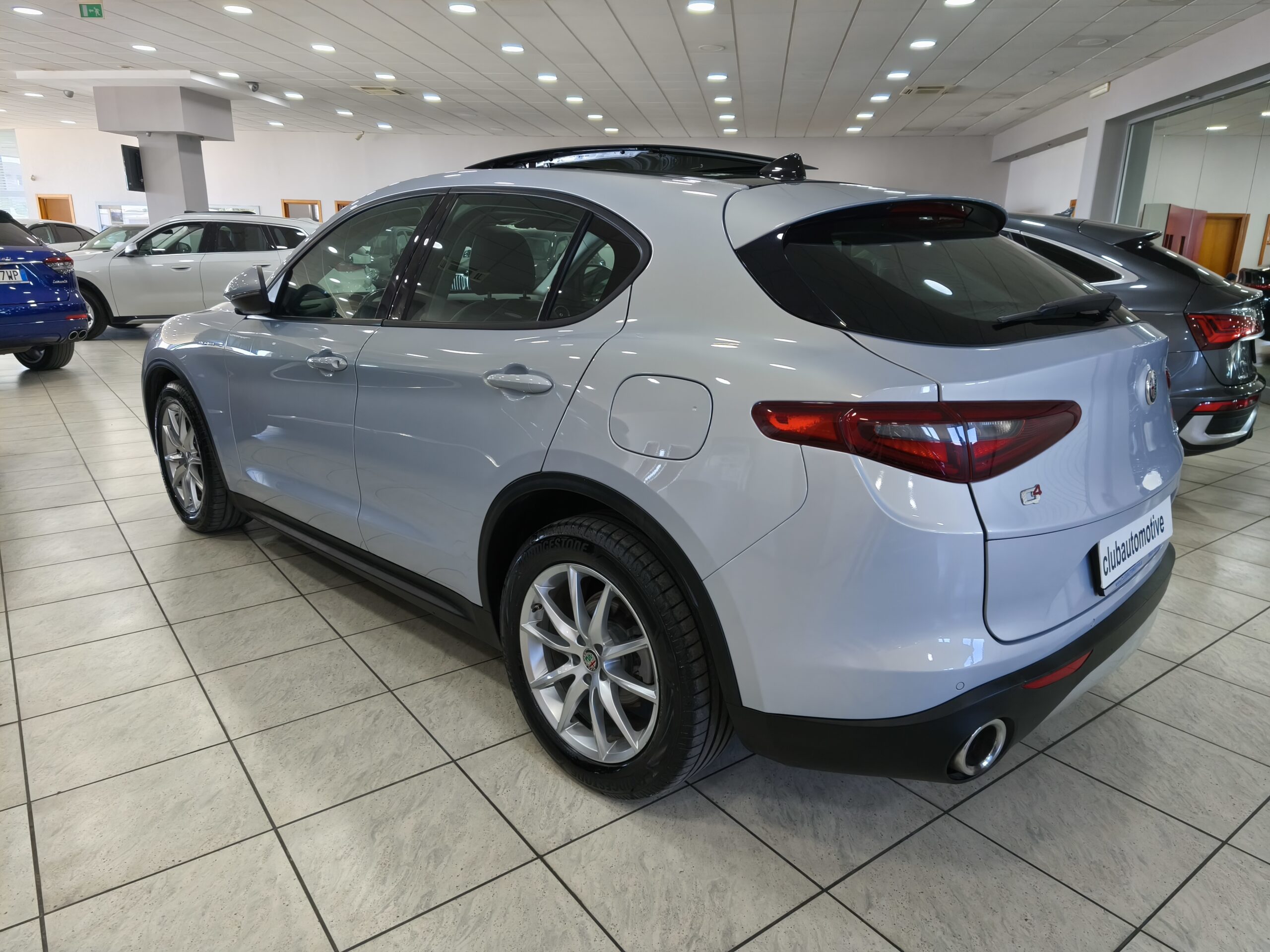 Alfa Romeo Stelvio 2.2 TD 190cv Super Executive Q4 AT8 - immagine 6