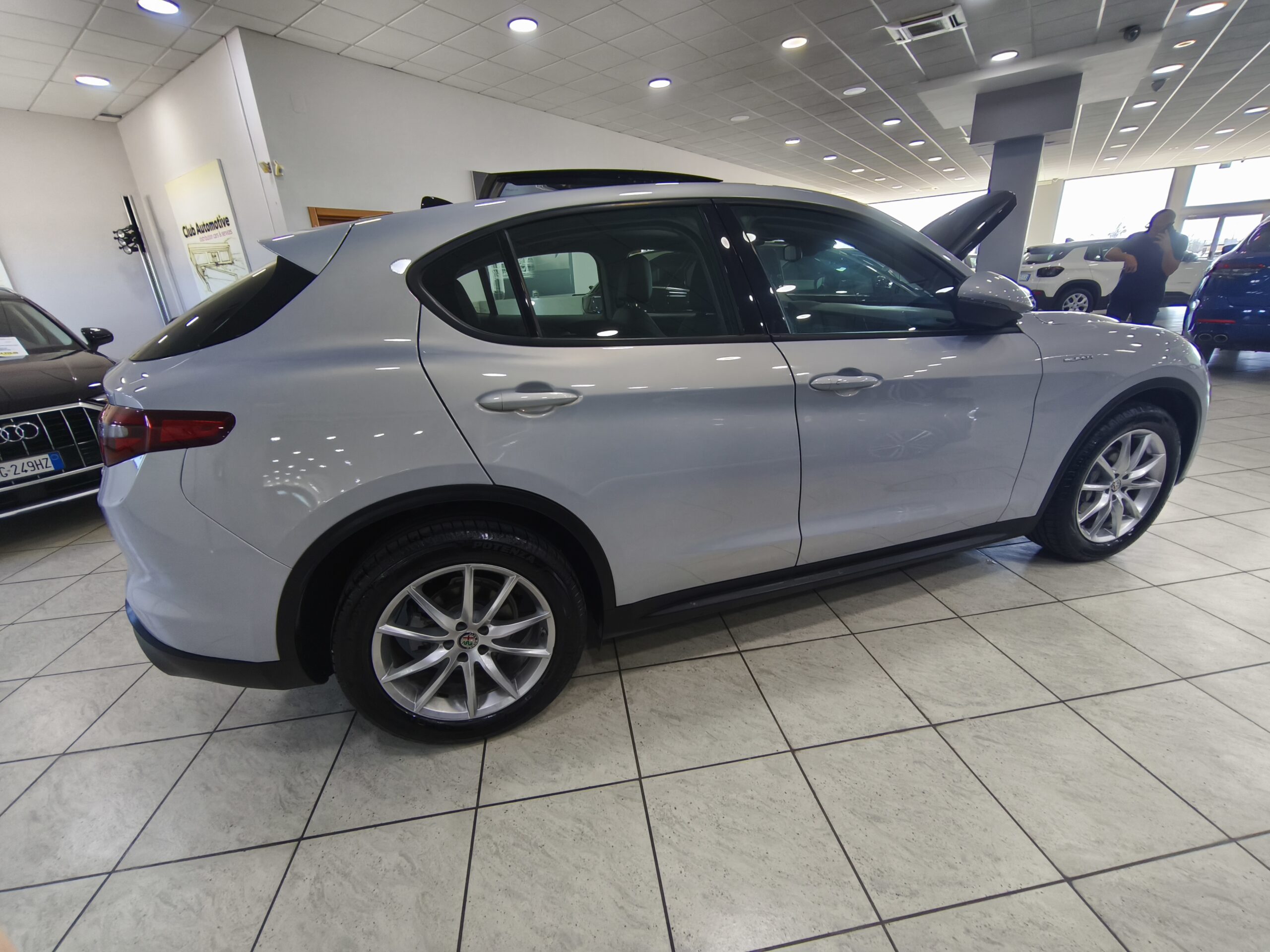 Alfa Romeo Stelvio 2.2 TD 190cv Super Executive Q4 AT8 - immagine 8