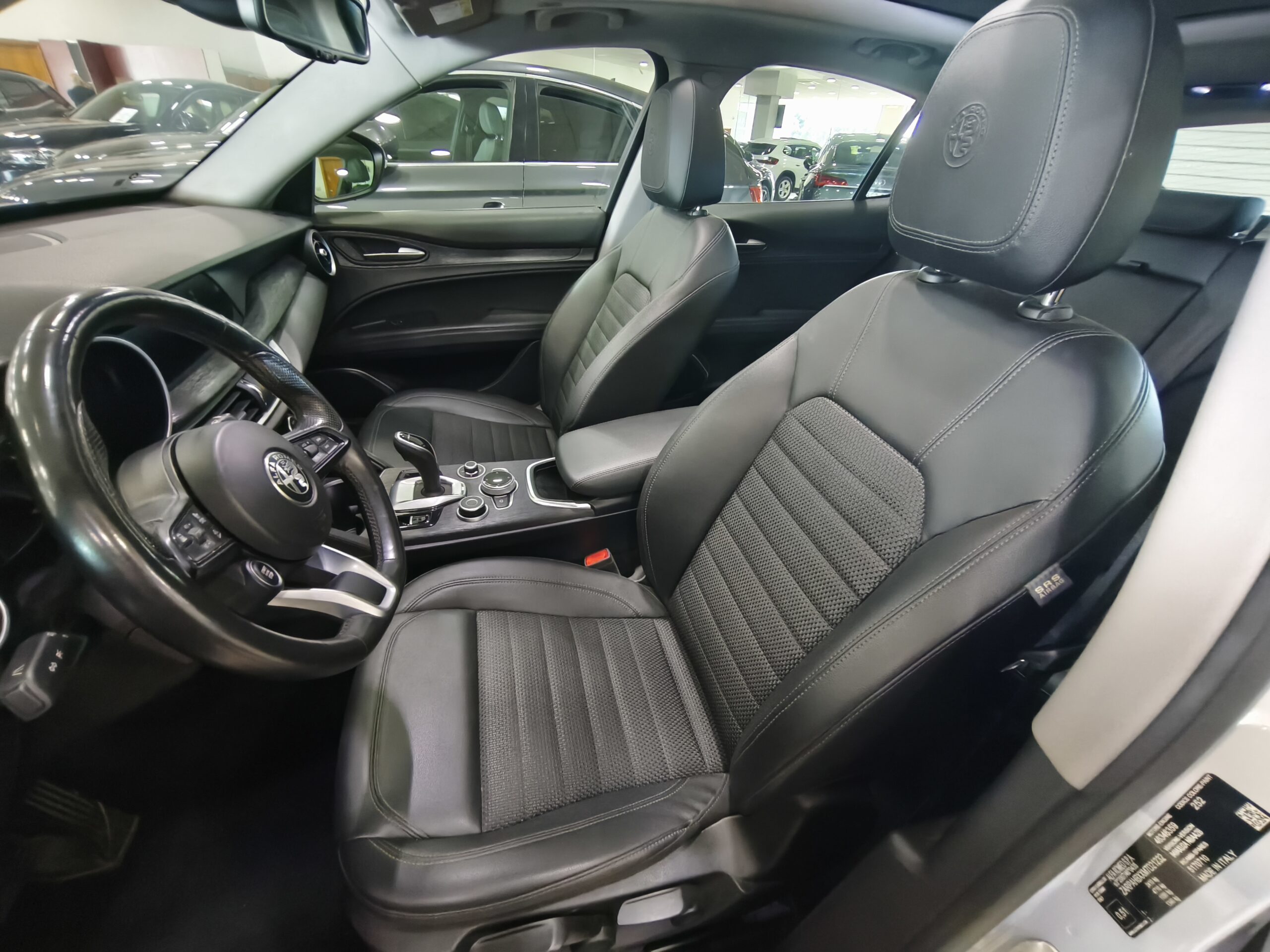 Alfa Romeo Stelvio 2.2 TD 190cv Super Executive Q4 AT8 - immagine 10