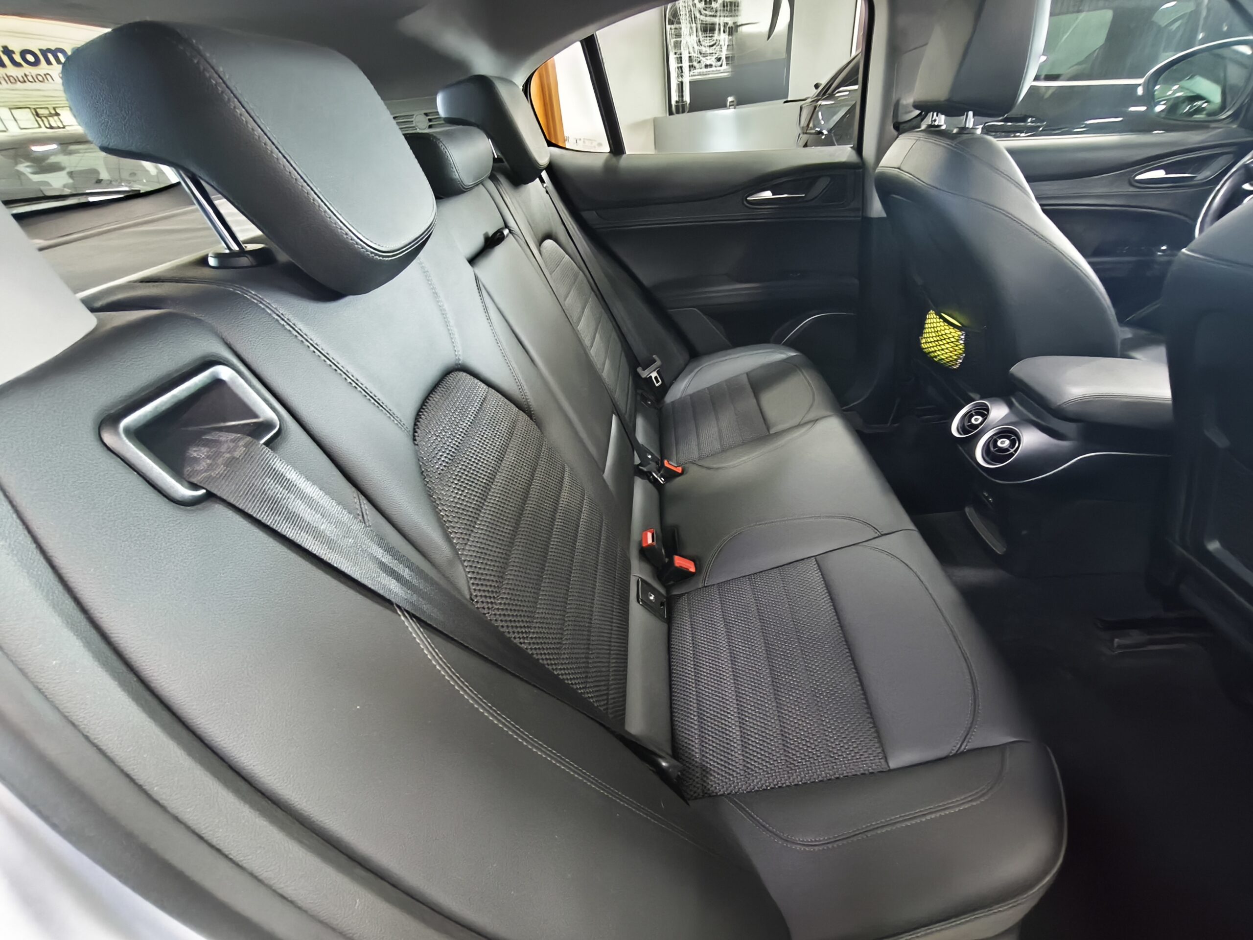 Alfa Romeo Stelvio 2.2 TD 190cv Super Executive Q4 AT8 - immagine 16