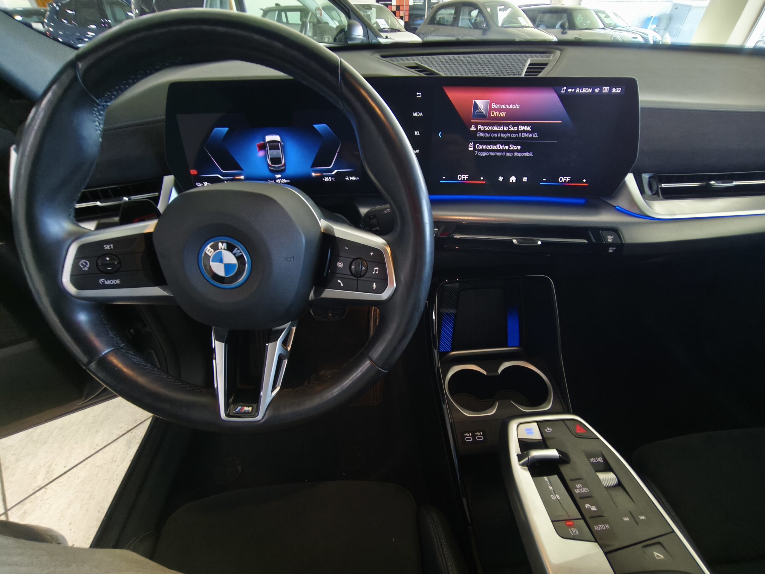 BMW iX2 Edrive 20 Msport Electric - immagine 7