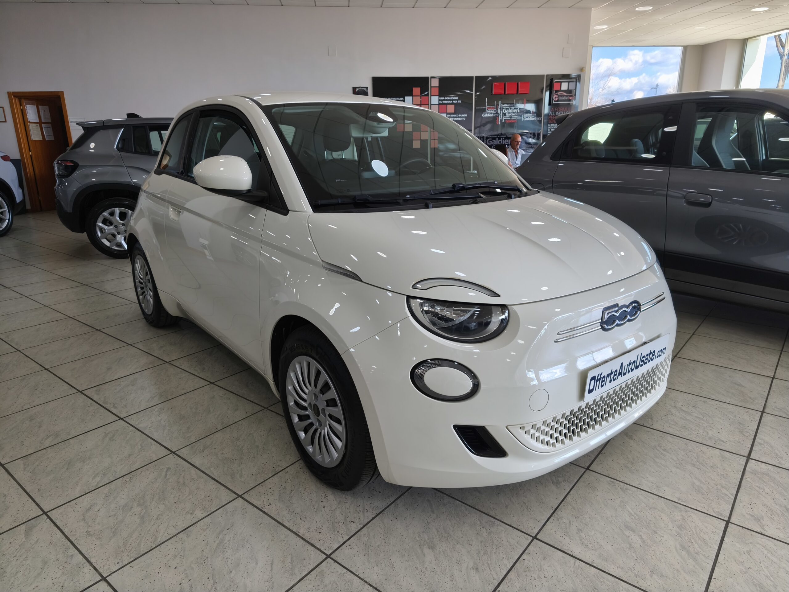 Fiat 500 Elettrica 95 cv Action - immagine 3