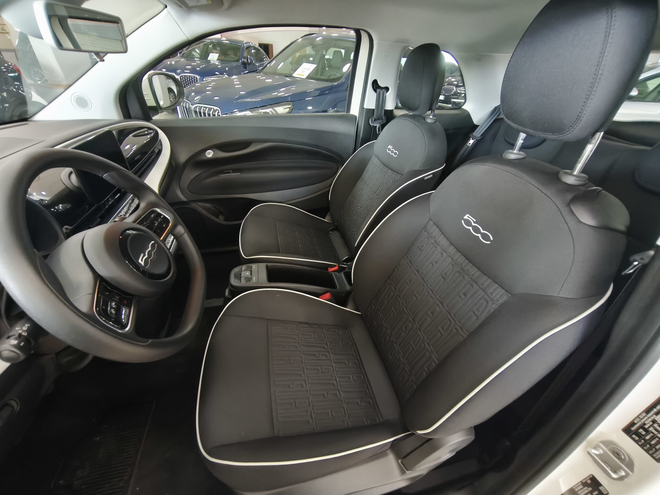 Fiat 500 Elettrica 95 cv Action - immagine 10