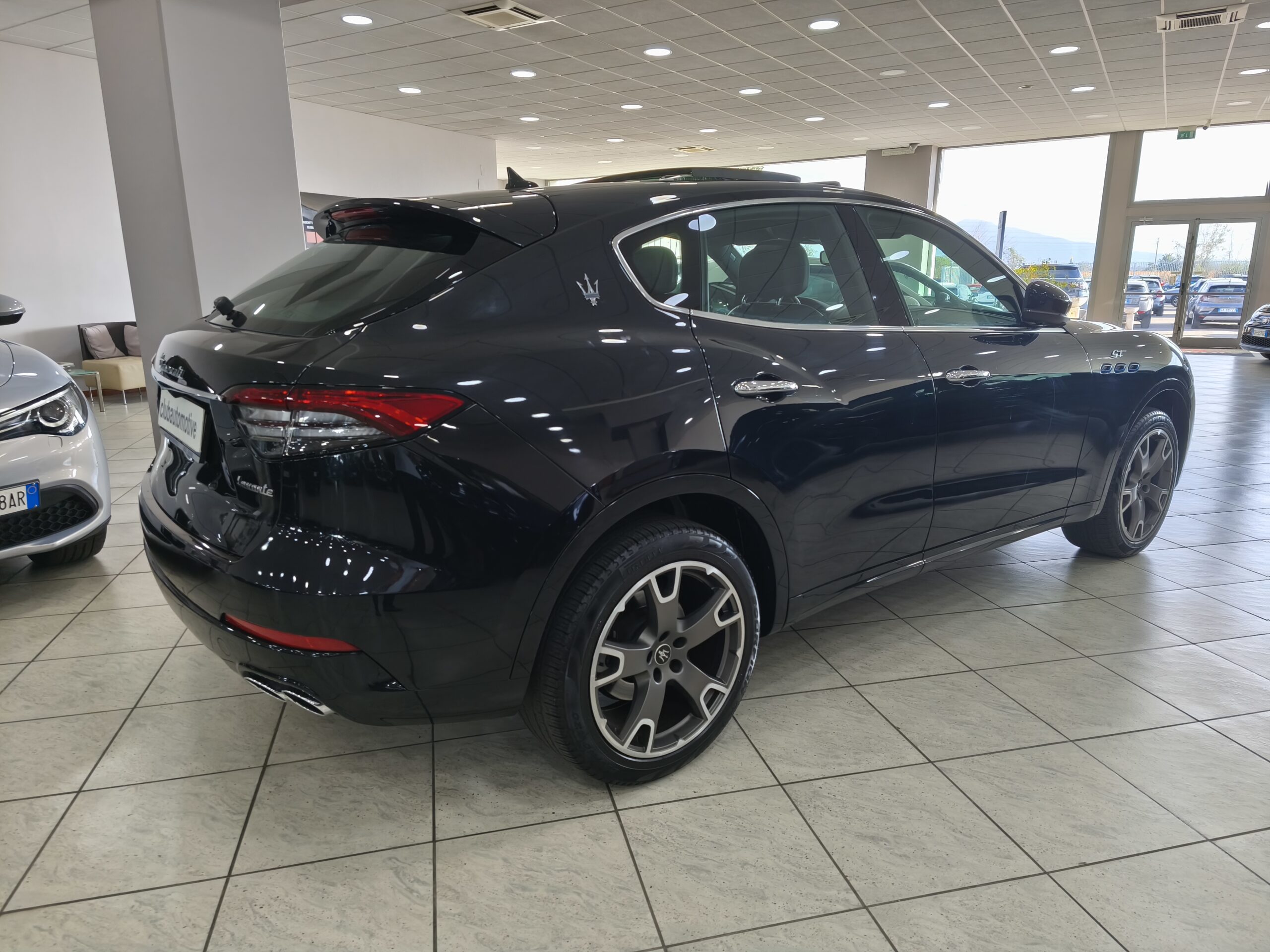 Maserati Levante MHEV 330 cv Q4 GT - immagine 6