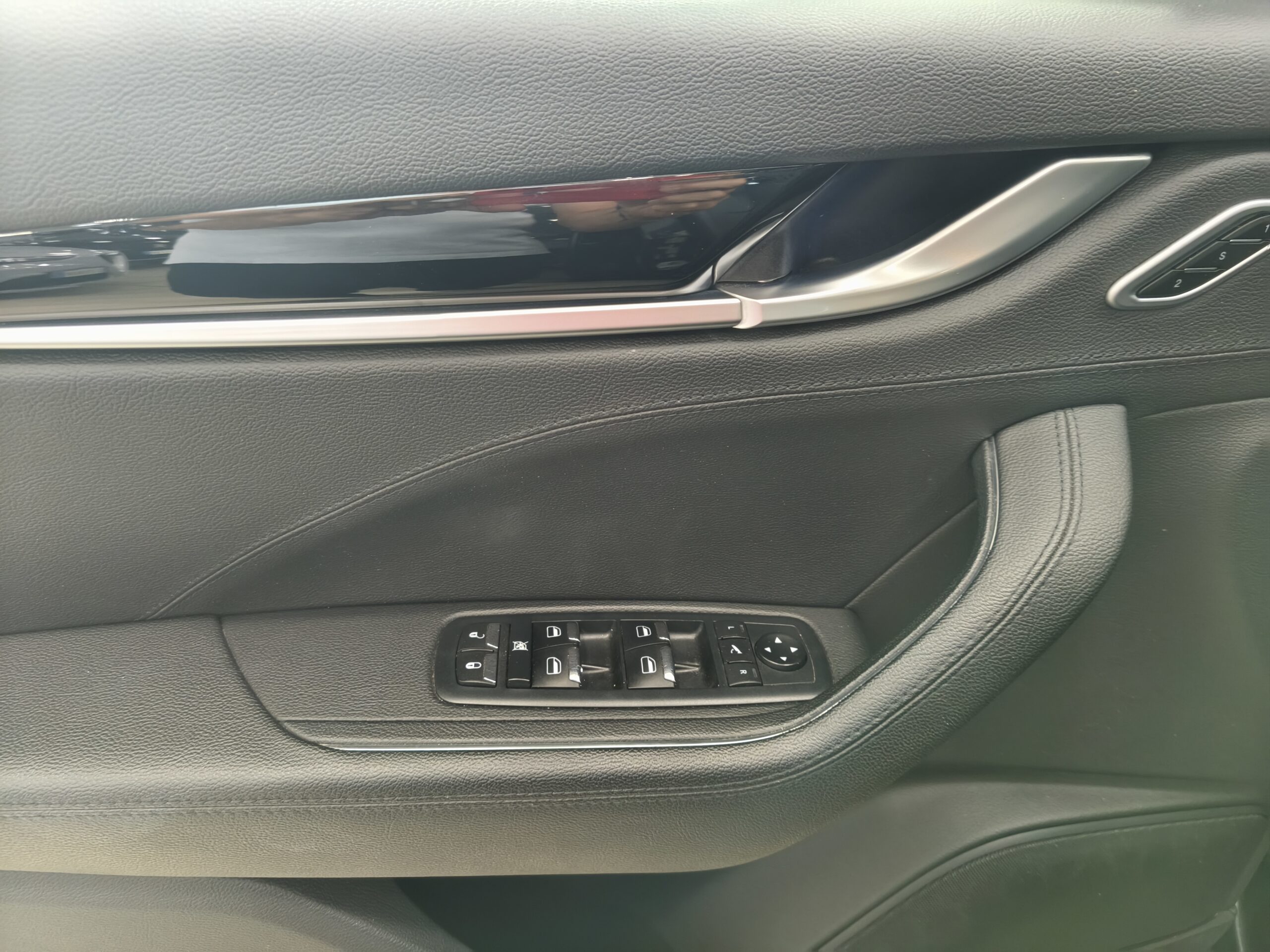 Maserati Levante MHEV 330 cv Q4 GT - immagine 10