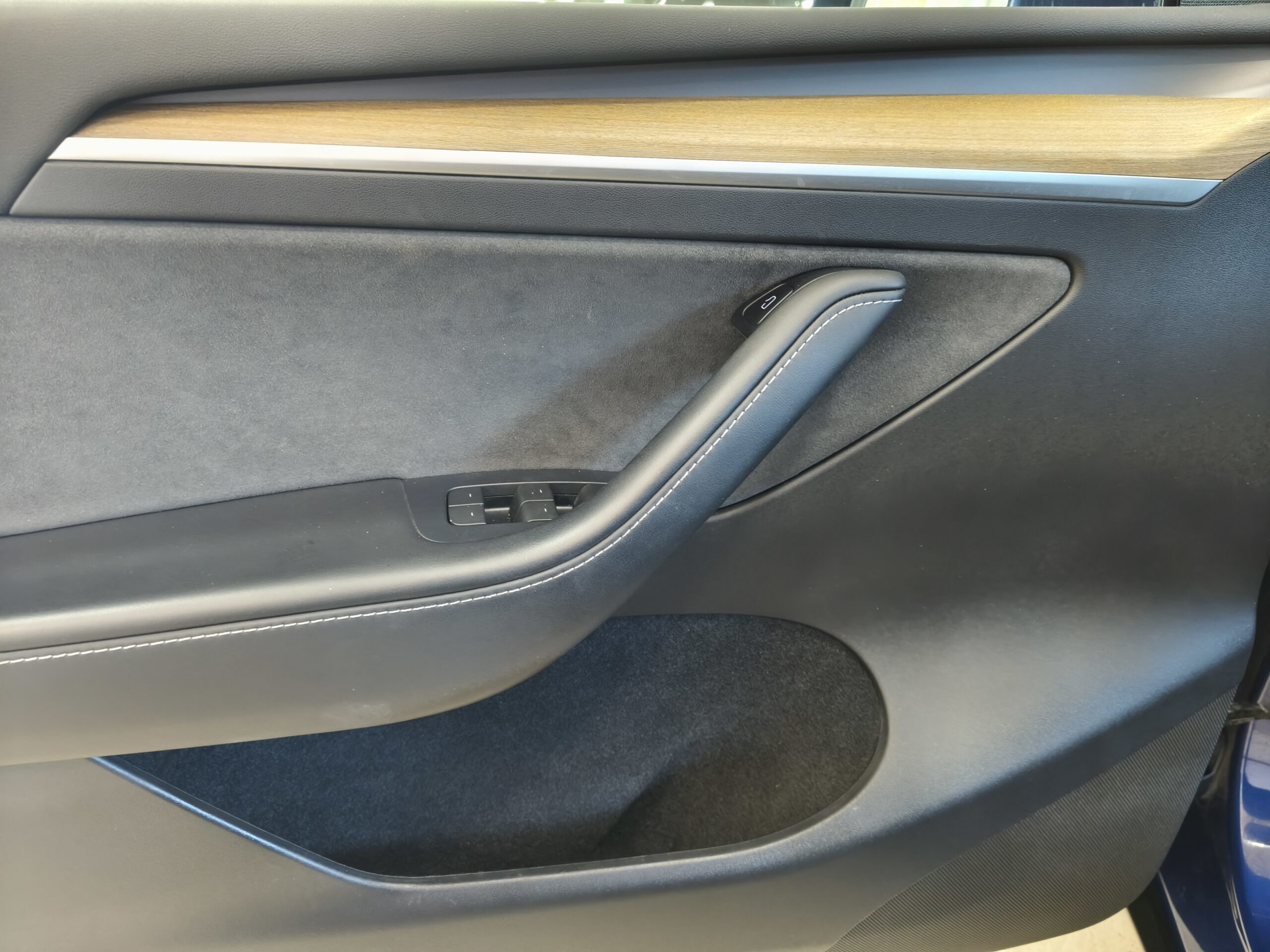 Tesla Model Y 75 Kw Dual Motor Long Range 4WD - immagine 10