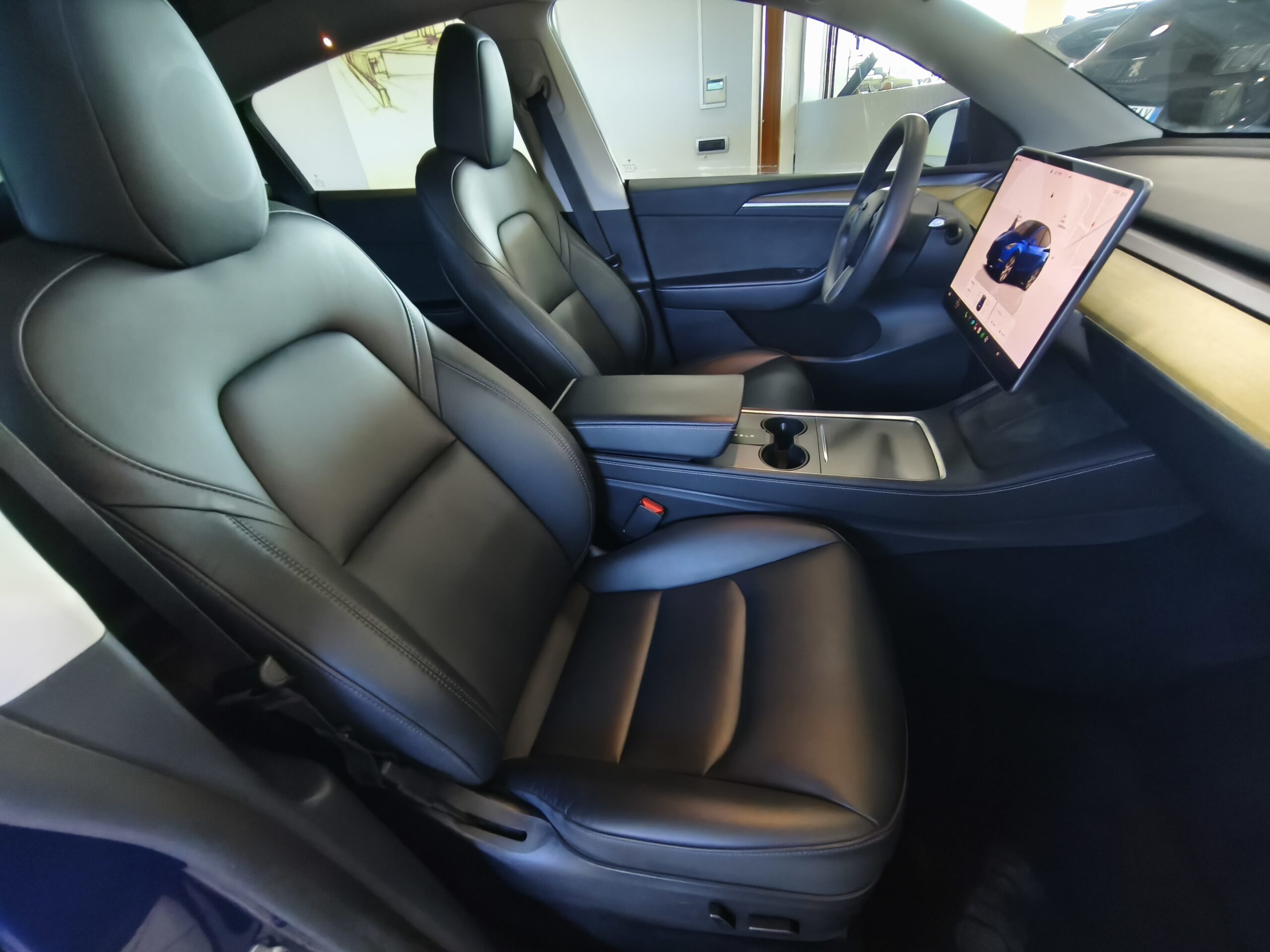 Tesla Model Y 75 Kw Dual Motor Long Range 4WD - immagine 14