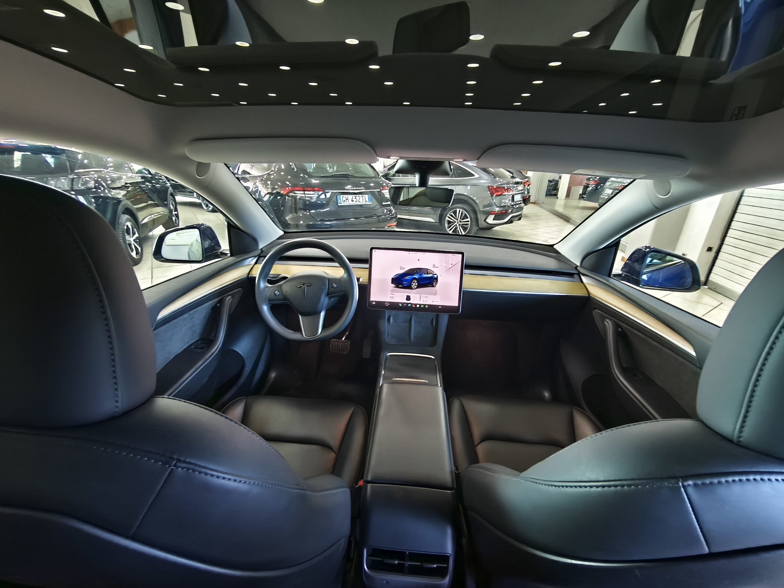 Tesla Model Y 75 Kw Dual Motor Long Range 4WD - immagine 16
