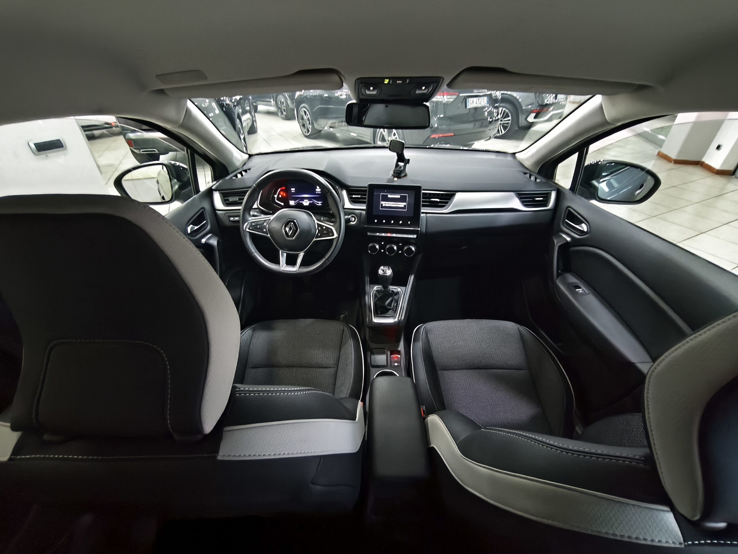 Renault Captur 1.0 TCE 100 cv Intense GPL - immagine 16