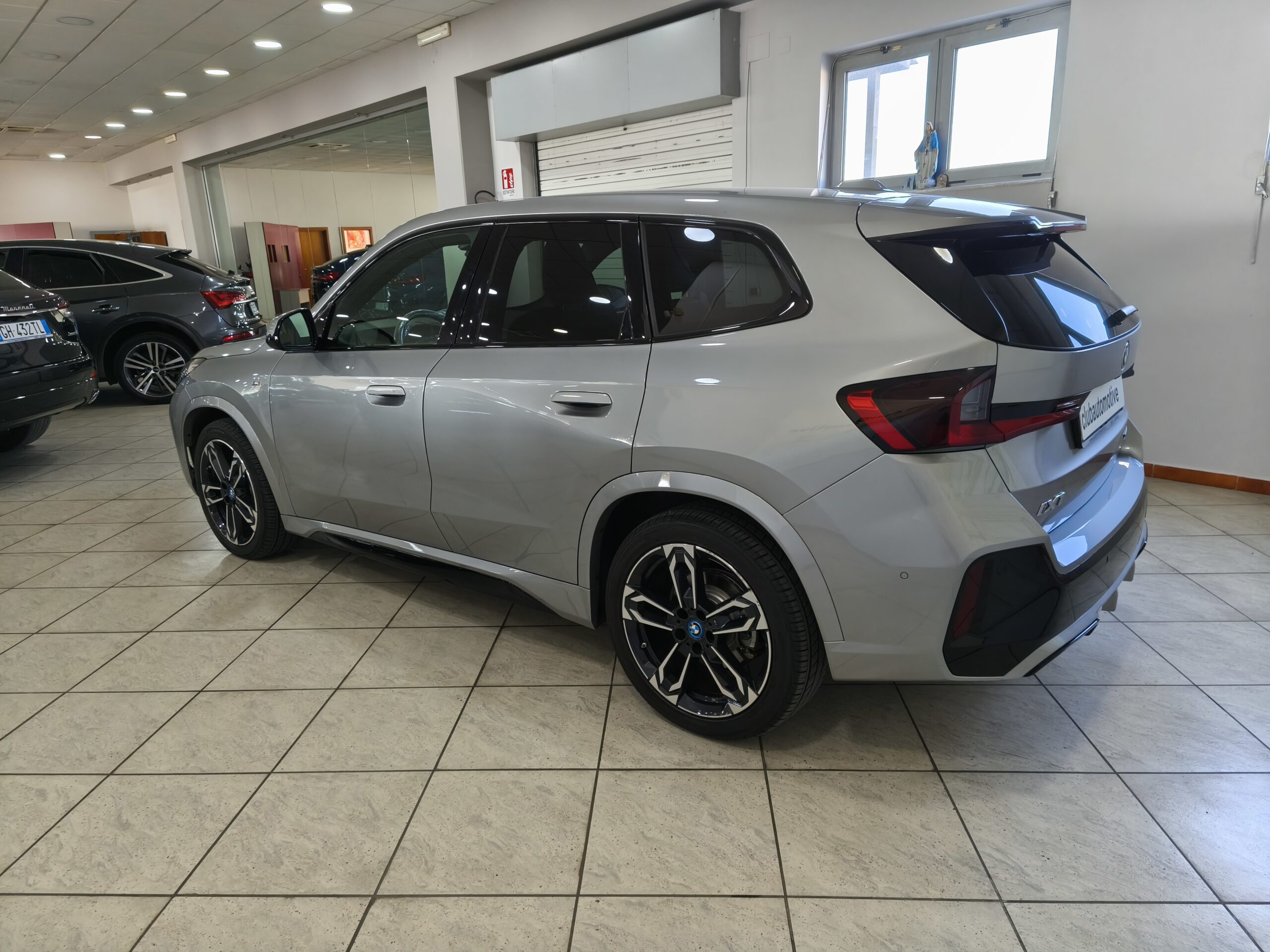 BMW iX1 xDrive 30 Msport Electric - immagine 4