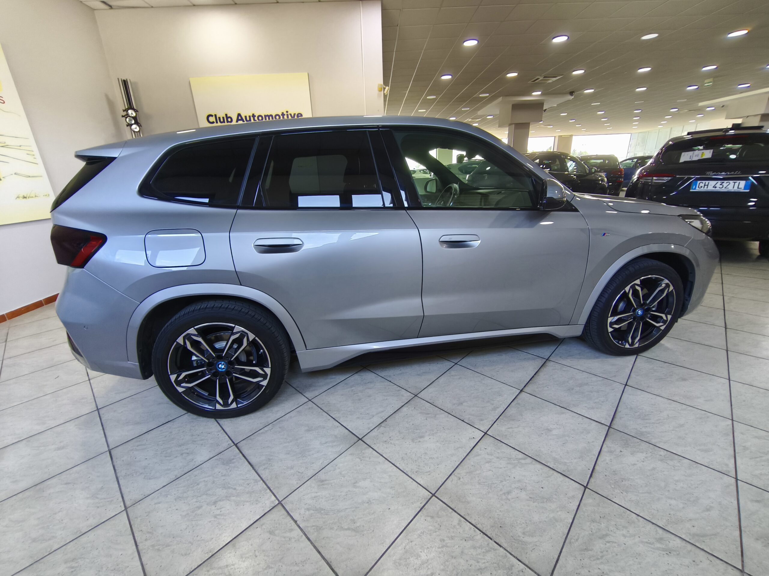 BMW iX1 xDrive 30 Msport Electric - immagine 6