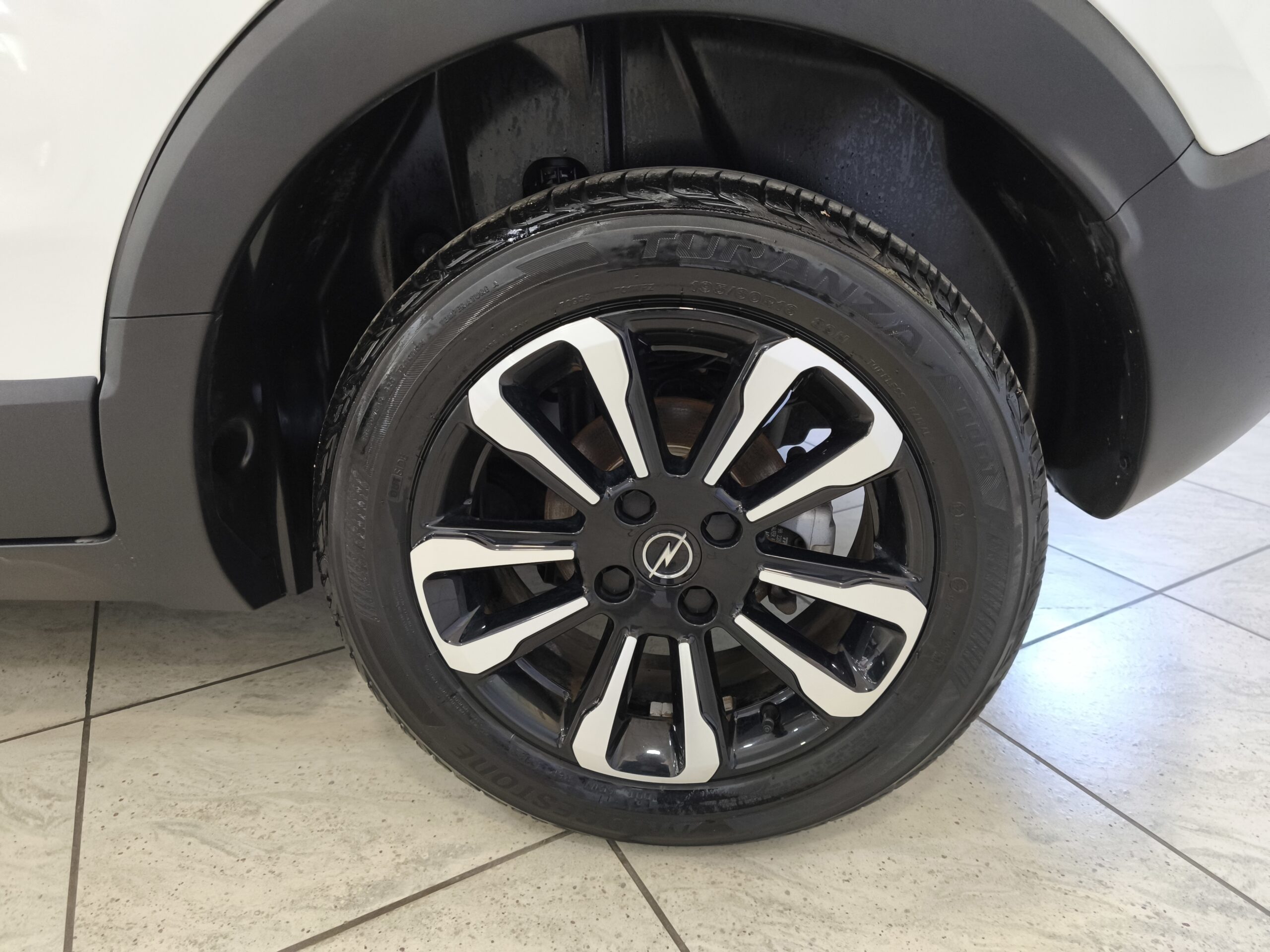 Opel Crossland 1.5 d Ecotec 110 cv Elegance - immagine 11
